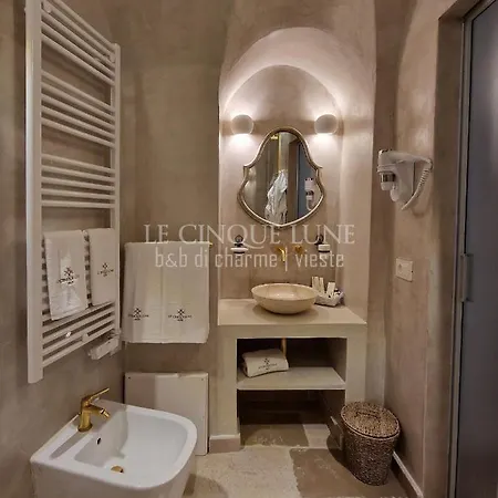 Le Cinque Lune فندق مبيت وإفطار فيستَ