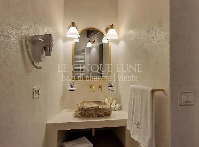 Alojamento de Acomodação e Pequeno-almoço Le Cinque Lune